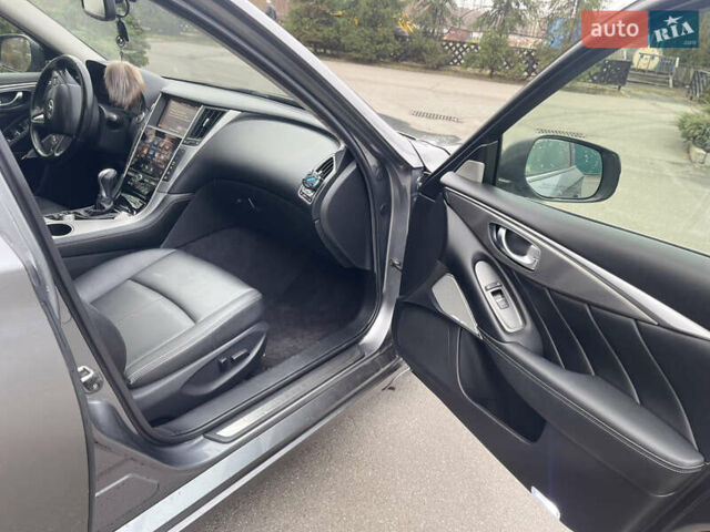 Серый Инфинити Q50, объемом двигателя 3 л и пробегом 118 тыс. км за 15500 $, фото 7 на Automoto.ua