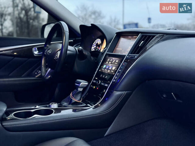 Сірий Інфініті Q50, об'ємом двигуна 3 л та пробігом 86 тис. км за 14699 $, фото 26 на Automoto.ua