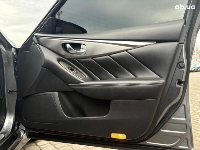 Сірий Інфініті Q50, об'ємом двигуна 3 л та пробігом 205 тис. км за 11450 $, фото 29 на Automoto.ua