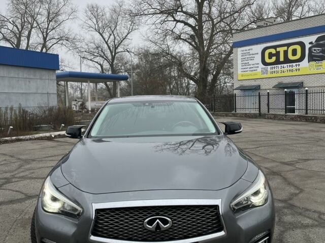 Сірий Інфініті Q50, об'ємом двигуна 2 л та пробігом 122 тис. км за 10999 $, фото 1 на Automoto.ua