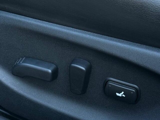 Сірий Інфініті Q50, об'ємом двигуна 3 л та пробігом 177 тис. км за 12999 $, фото 16 на Automoto.ua