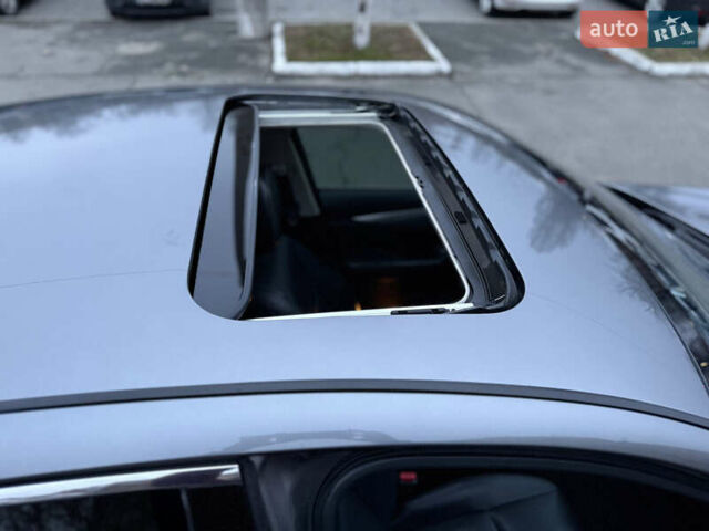 Серый Инфинити Q50, объемом двигателя 1.99 л и пробегом 180 тыс. км за 13900 $, фото 14 на Automoto.ua