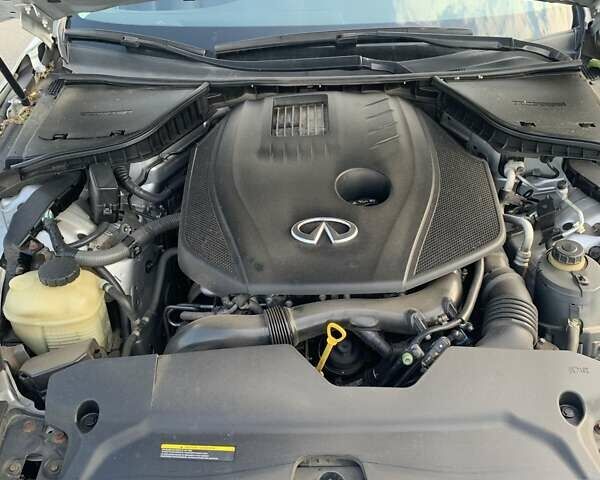 Сірий Інфініті Q50, об'ємом двигуна 1.99 л та пробігом 256 тис. км за 17500 $, фото 11 на Automoto.ua