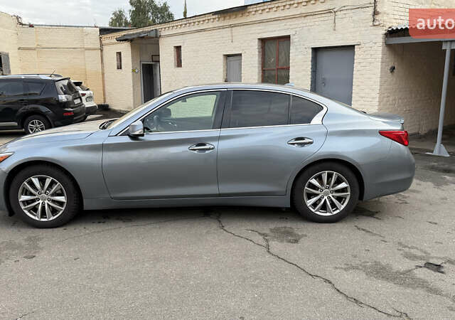 Серый Инфинити Q50, объемом двигателя 1.99 л и пробегом 168 тыс. км за 12499 $, фото 1 на Automoto.ua