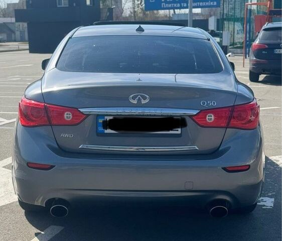 Серый Инфинити Q50, объемом двигателя 3 л и пробегом 85 тыс. км за 11000 $, фото 2 на Automoto.ua