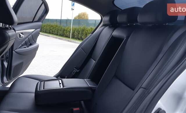 Серый Инфинити Q50, объемом двигателя 3 л и пробегом 86 тыс. км за 16250 $, фото 33 на Automoto.ua