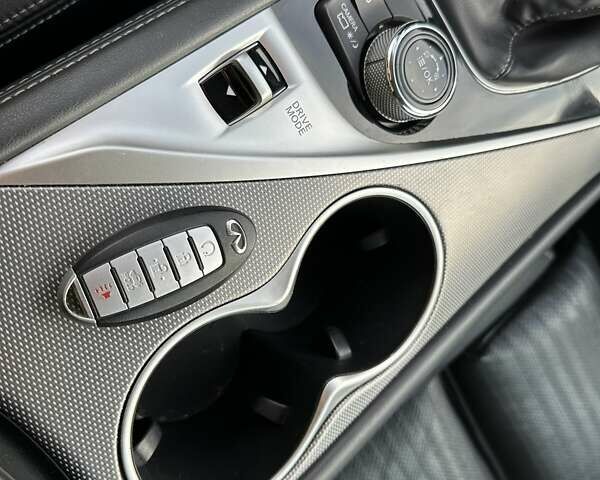 Серый Инфинити Q50, объемом двигателя 3 л и пробегом 118 тыс. км за 22800 $, фото 31 на Automoto.ua