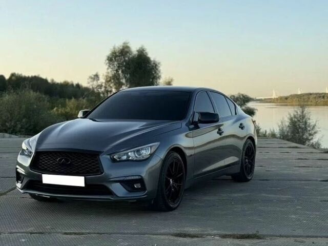 Серый Инфинити Q50, объемом двигателя 2 л и пробегом 127 тыс. км за 10100 $, фото 7 на Automoto.ua