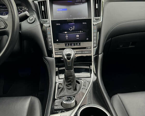 Сірий Інфініті Q50, об'ємом двигуна 3 л та пробігом 108 тис. км за 17777 $, фото 33 на Automoto.ua