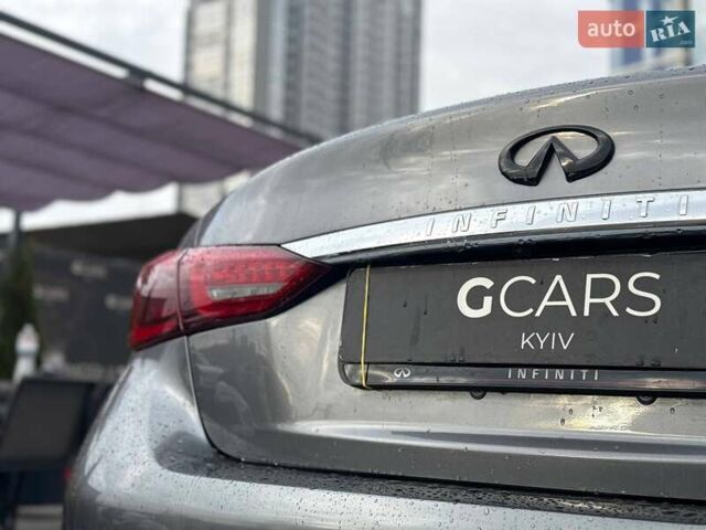 Серый Инфинити Q50, объемом двигателя 3 л и пробегом 170 тыс. км за 16500 $, фото 6 на Automoto.ua