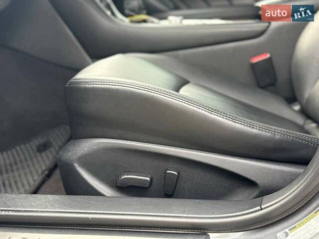 Серый Инфинити Q50, объемом двигателя 3 л и пробегом 170 тыс. км за 16500 $, фото 12 на Automoto.ua