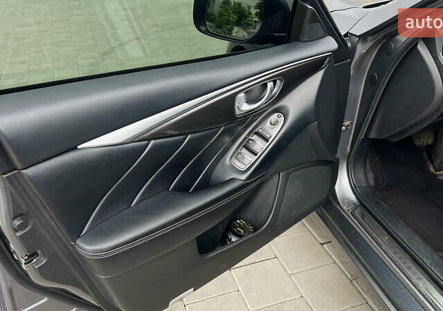 Серый Инфинити Q50, объемом двигателя 1.99 л и пробегом 180 тыс. км за 17700 $, фото 10 на Automoto.ua