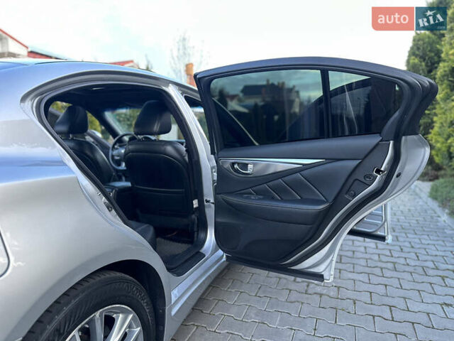Сірий Інфініті Q50, об'ємом двигуна 3 л та пробігом 95 тис. км за 12700 $, фото 29 на Automoto.ua