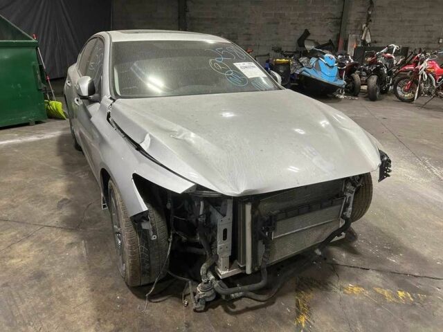 Сірий Інфініті Q50, об'ємом двигуна 3 л та пробігом 130 тис. км за 12000 $, фото 2 на Automoto.ua