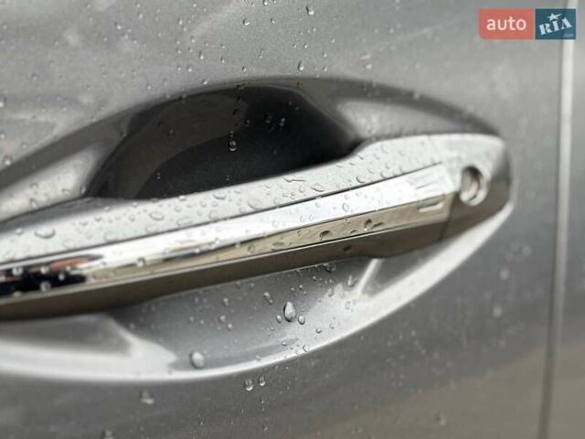 Серый Инфинити Q50, объемом двигателя 3 л и пробегом 170 тыс. км за 16500 $, фото 10 на Automoto.ua