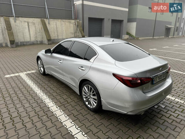 Серый Инфинити Q50, объемом двигателя 3 л и пробегом 54 тыс. км за 16900 $, фото 7 на Automoto.ua