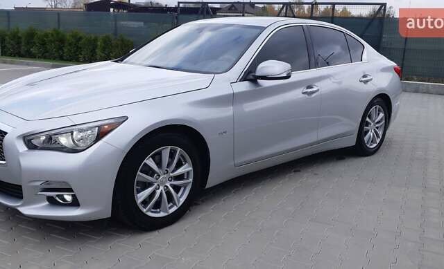 Серый Инфинити Q50, объемом двигателя 3 л и пробегом 86 тыс. км за 16250 $, фото 7 на Automoto.ua