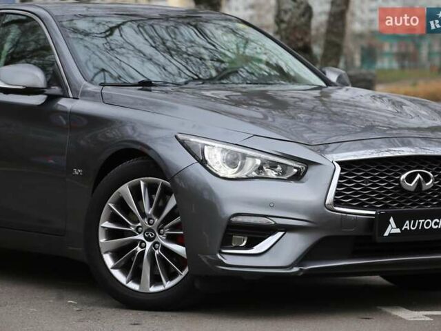 Серый Инфинити Q50, объемом двигателя 2.98 л и пробегом 100 тыс. км за 16500 $, фото 3 на Automoto.ua