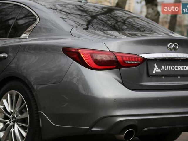 Серый Инфинити Q50, объемом двигателя 2.98 л и пробегом 100 тыс. км за 16500 $, фото 7 на Automoto.ua