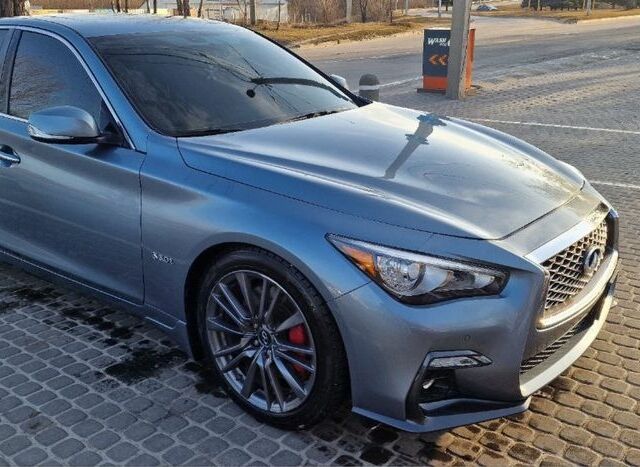 Сірий Інфініті Q50, об'ємом двигуна 3 л та пробігом 90 тис. км за 21999 $, фото 4 на Automoto.ua