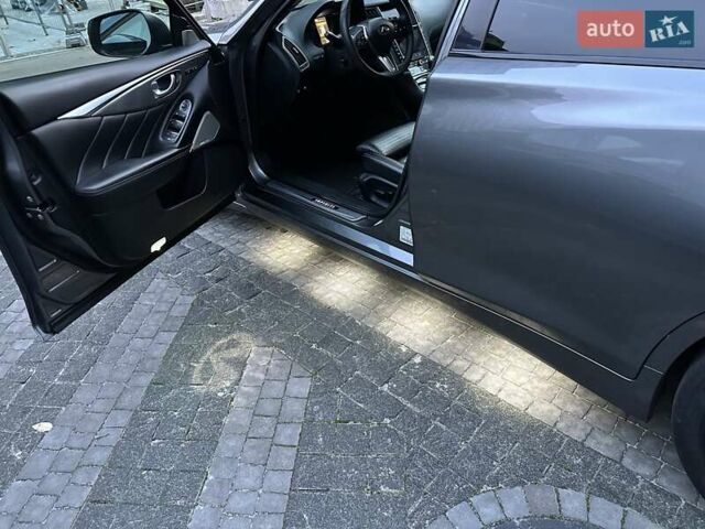 Серый Инфинити Q50, объемом двигателя 3 л и пробегом 118 тыс. км за 22800 $, фото 14 на Automoto.ua