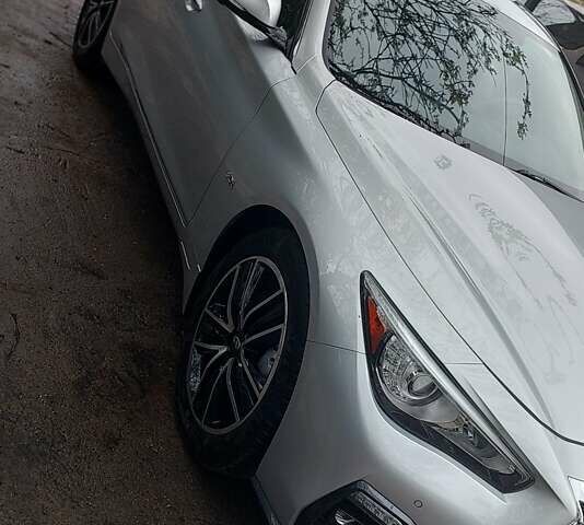 Сірий Інфініті Q50, об'ємом двигуна 3 л та пробігом 47 тис. км за 26500 $, фото 4 на Automoto.ua