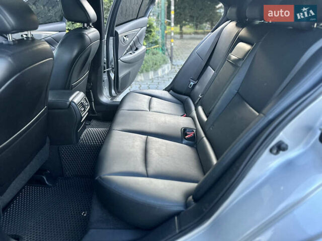 Сірий Інфініті Q50, об'ємом двигуна 3 л та пробігом 95 тис. км за 12700 $, фото 27 на Automoto.ua