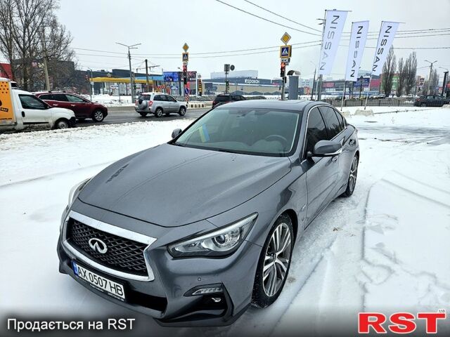 Сірий Інфініті Q50, об'ємом двигуна 3.5 л та пробігом 60 тис. км за 22900 $, фото 1 на Automoto.ua