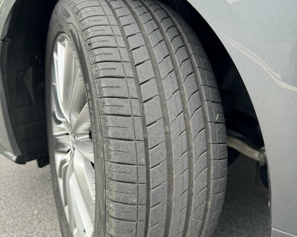 Сірий Інфініті Q50, об'ємом двигуна 3 л та пробігом 108 тис. км за 17777 $, фото 48 на Automoto.ua