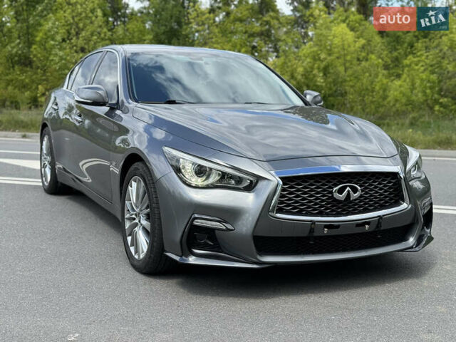 Сірий Інфініті Q50, об'ємом двигуна 3 л та пробігом 108 тис. км за 17500 $, фото 2 на Automoto.ua