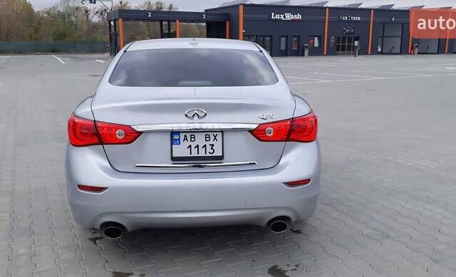 Серый Инфинити Q50, объемом двигателя 3 л и пробегом 86 тыс. км за 16250 $, фото 6 на Automoto.ua