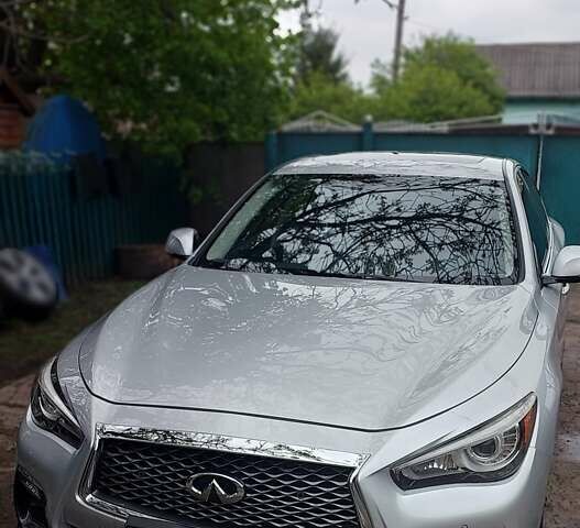 Сірий Інфініті Q50, об'ємом двигуна 3 л та пробігом 47 тис. км за 26500 $, фото 1 на Automoto.ua