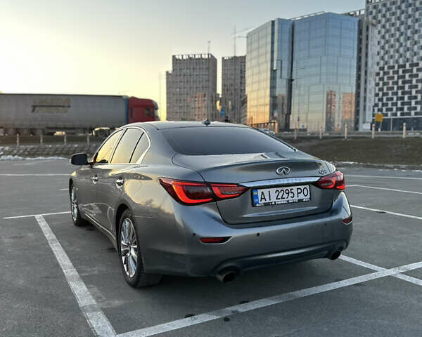 Серый Инфинити Q50, объемом двигателя 1.99 л и пробегом 120 тыс. км за 14500 $, фото 6 на Automoto.ua