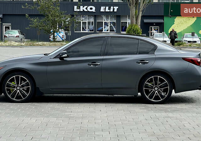 Серый Инфинити Q50, объемом двигателя 1.99 л и пробегом 180 тыс. км за 17700 $, фото 7 на Automoto.ua