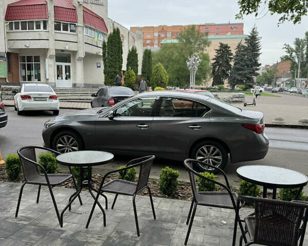 Серый Инфинити Q50, объемом двигателя 1.99 л и пробегом 160 тыс. км за 19000 $, фото 10 на Automoto.ua