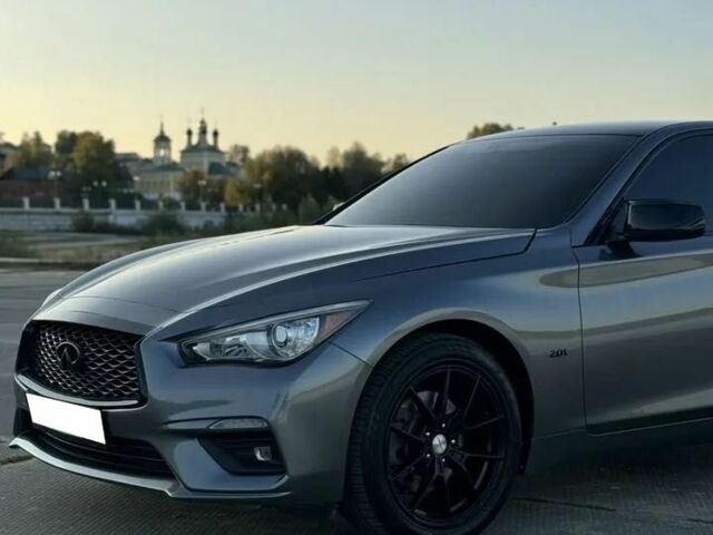 Серый Инфинити Q50, объемом двигателя 2 л и пробегом 127 тыс. км за 10100 $, фото 6 на Automoto.ua