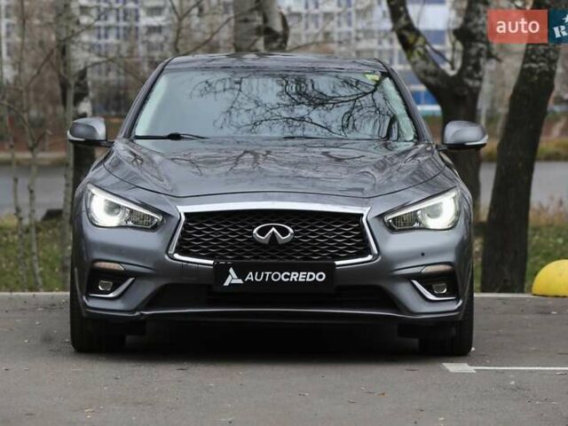 Серый Инфинити Q50, объемом двигателя 2.98 л и пробегом 100 тыс. км за 16500 $, фото 1 на Automoto.ua