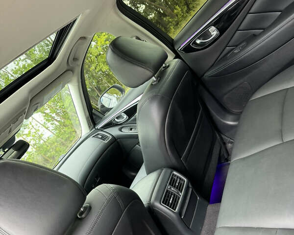 Серый Инфинити Q50, объемом двигателя 3 л и пробегом 108 тыс. км за 16900 $, фото 29 на Automoto.ua