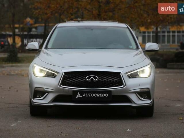 Серый Инфинити Q50, объемом двигателя 3 л и пробегом 60 тыс. км за 16900 $, фото 1 на Automoto.ua