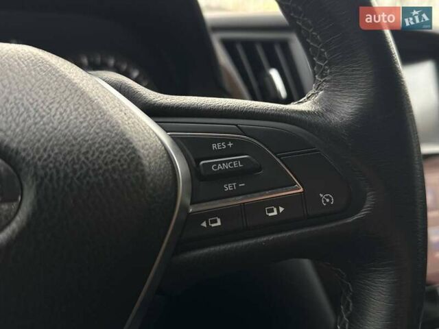 Серый Инфинити Q50, объемом двигателя 3 л и пробегом 170 тыс. км за 16500 $, фото 15 на Automoto.ua