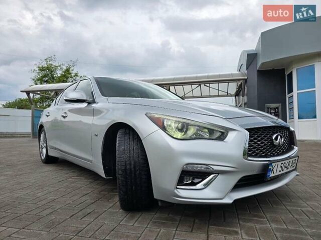 Серый Инфинити Q50, объемом двигателя 3 л и пробегом 178 тыс. км за 14300 $, фото 1 на Automoto.ua