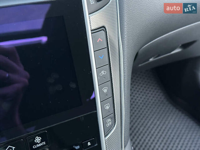 Сірий Інфініті Q50, об'ємом двигуна 3 л та пробігом 95 тис. км за 12700 $, фото 56 на Automoto.ua