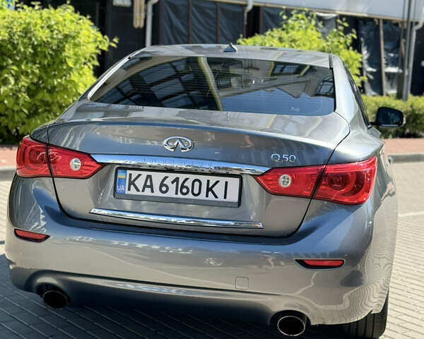 Серый Инфинити Q50, объемом двигателя 1.99 л и пробегом 198 тыс. км за 15600 $, фото 4 на Automoto.ua