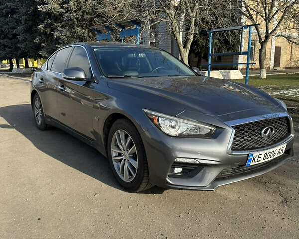 Сірий Інфініті Q50, об'ємом двигуна 2 л та пробігом 136 тис. км за 17500 $, фото 8 на Automoto.ua