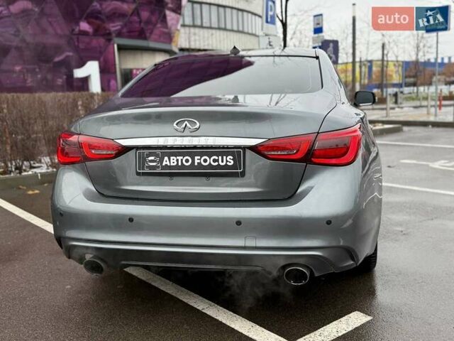 Серый Инфинити Q50, объемом двигателя 3 л и пробегом 133 тыс. км за 18490 $, фото 7 на Automoto.ua