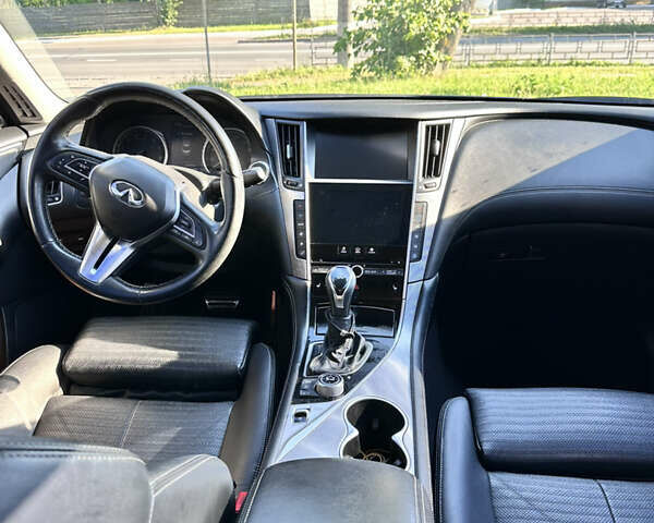 Серый Инфинити Q50, объемом двигателя 3 л и пробегом 105 тыс. км за 18900 $, фото 12 на Automoto.ua
