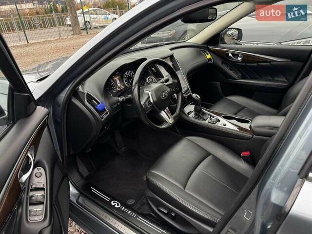 Серый Инфинити Q50, объемом двигателя 3 л и пробегом 73 тыс. км за 18000 $, фото 10 на Automoto.ua