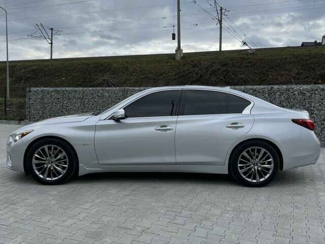 Сірий Інфініті Q50, об'ємом двигуна 3 л та пробігом 148 тис. км за 14500 $, фото 1 на Automoto.ua