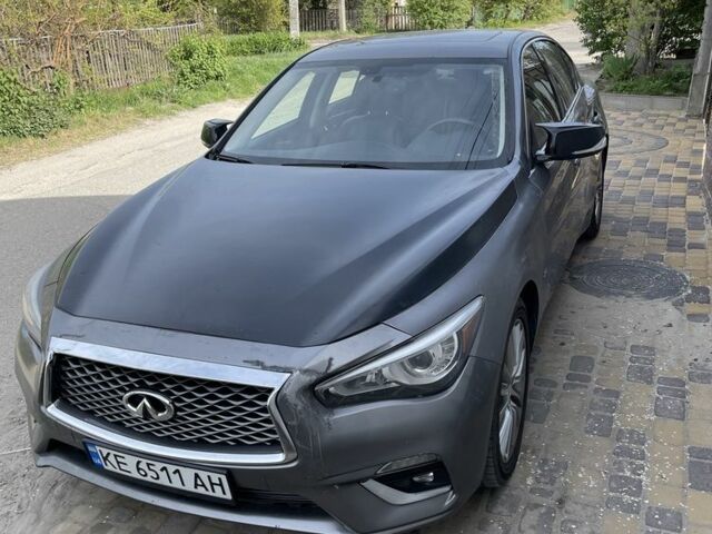 Сірий Інфініті Q50, об'ємом двигуна 2 л та пробігом 127 тис. км за 14000 $, фото 13 на Automoto.ua