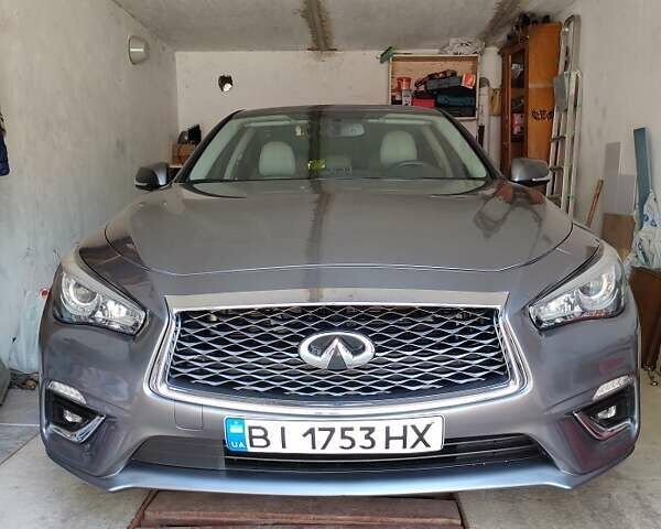 Сірий Інфініті Q50, об'ємом двигуна 3 л та пробігом 68 тис. км за 18500 $, фото 1 на Automoto.ua